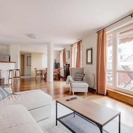 Bright And Spacious Penthouse W/ Terrace & Parking ブダペスト エクステリア 写真