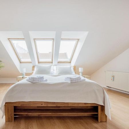 Bright And Spacious Penthouse W/ Terrace & Parking ブダペスト エクステリア 写真