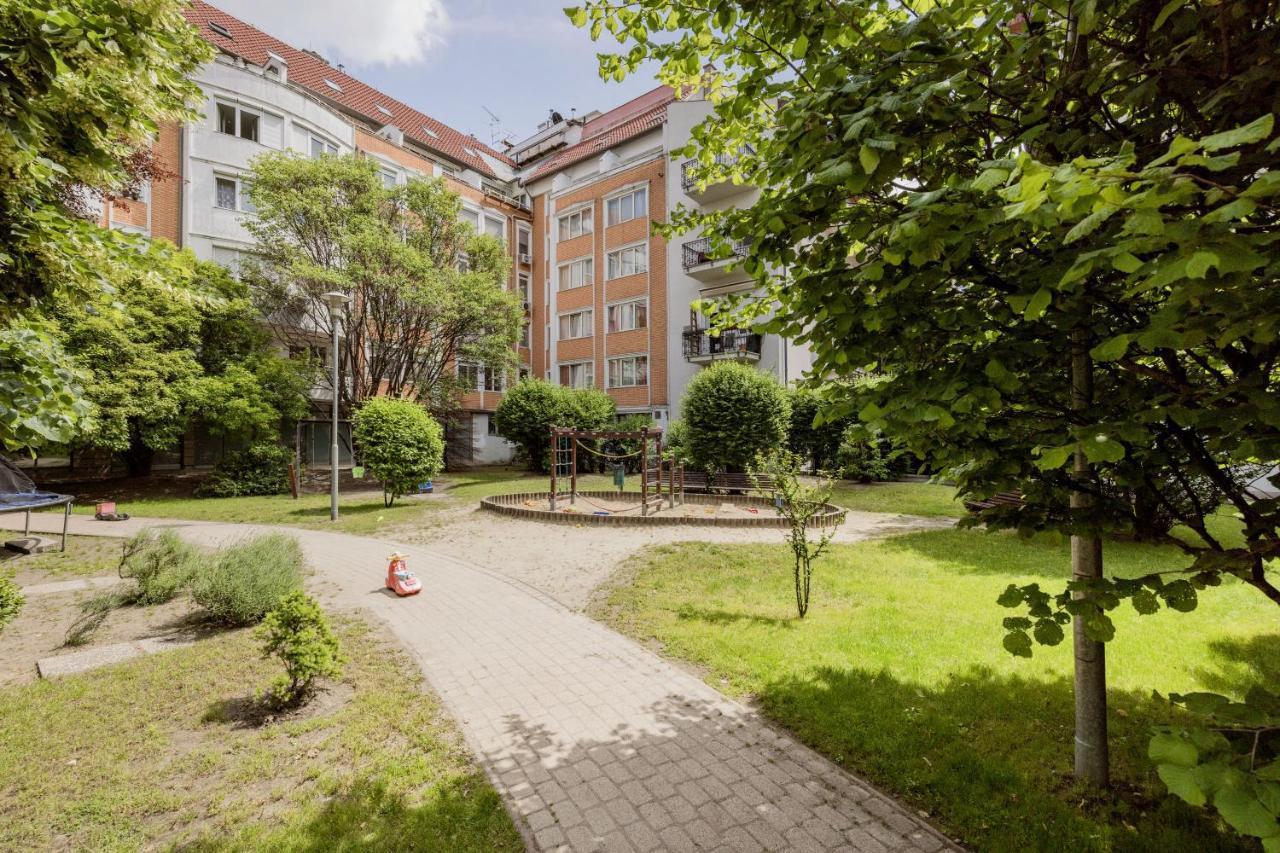 Bright And Spacious Penthouse W/ Terrace & Parking ブダペスト エクステリア 写真